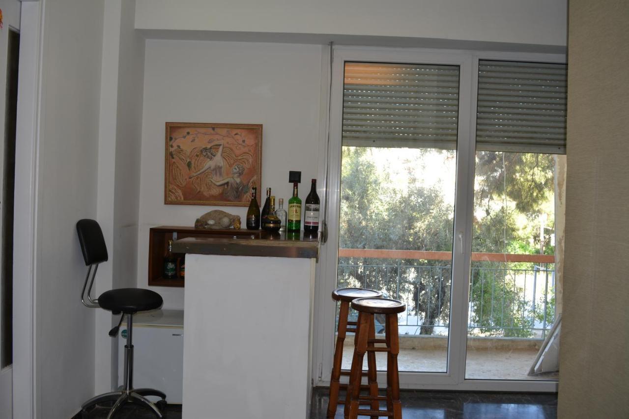 Spacious Apartment With Balconies, Ac, King Bed, Near Dt And Transports Athens Exterior photo